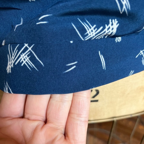 Anthropologie Silence and Noise blouse with half way down buttons and ruffles - Picture 3 of 9